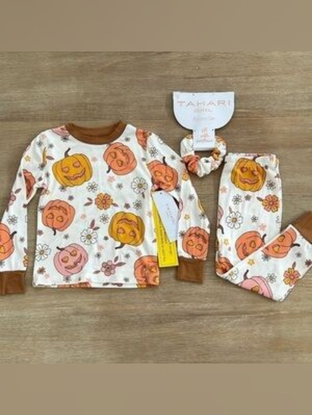 Tahari Girls Pumpkin Print Pajama Set - Cream, Orange & Pink